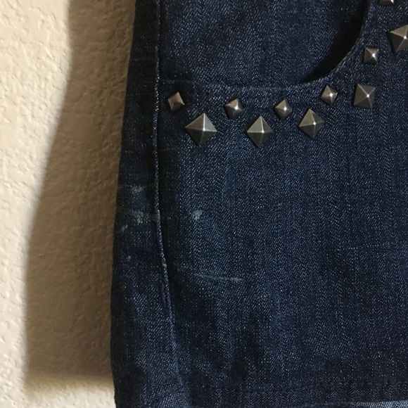 Shorts - Picture 3 of 4